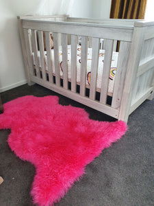 Longwool Sheepskin - Snappin Pink